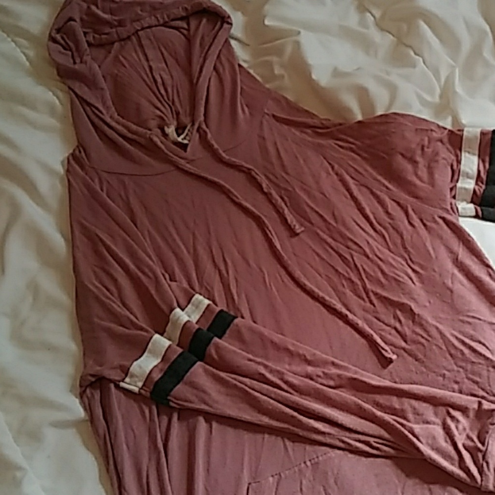 T shirt hoodie